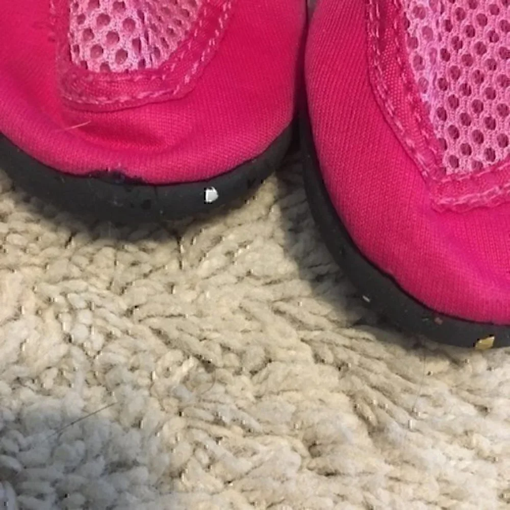 Girls pink water shoes